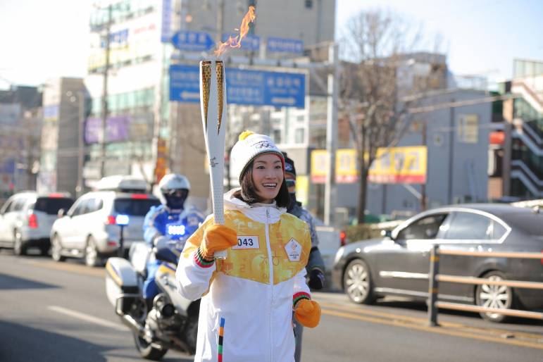 12 01 2018 Torch Relay 01