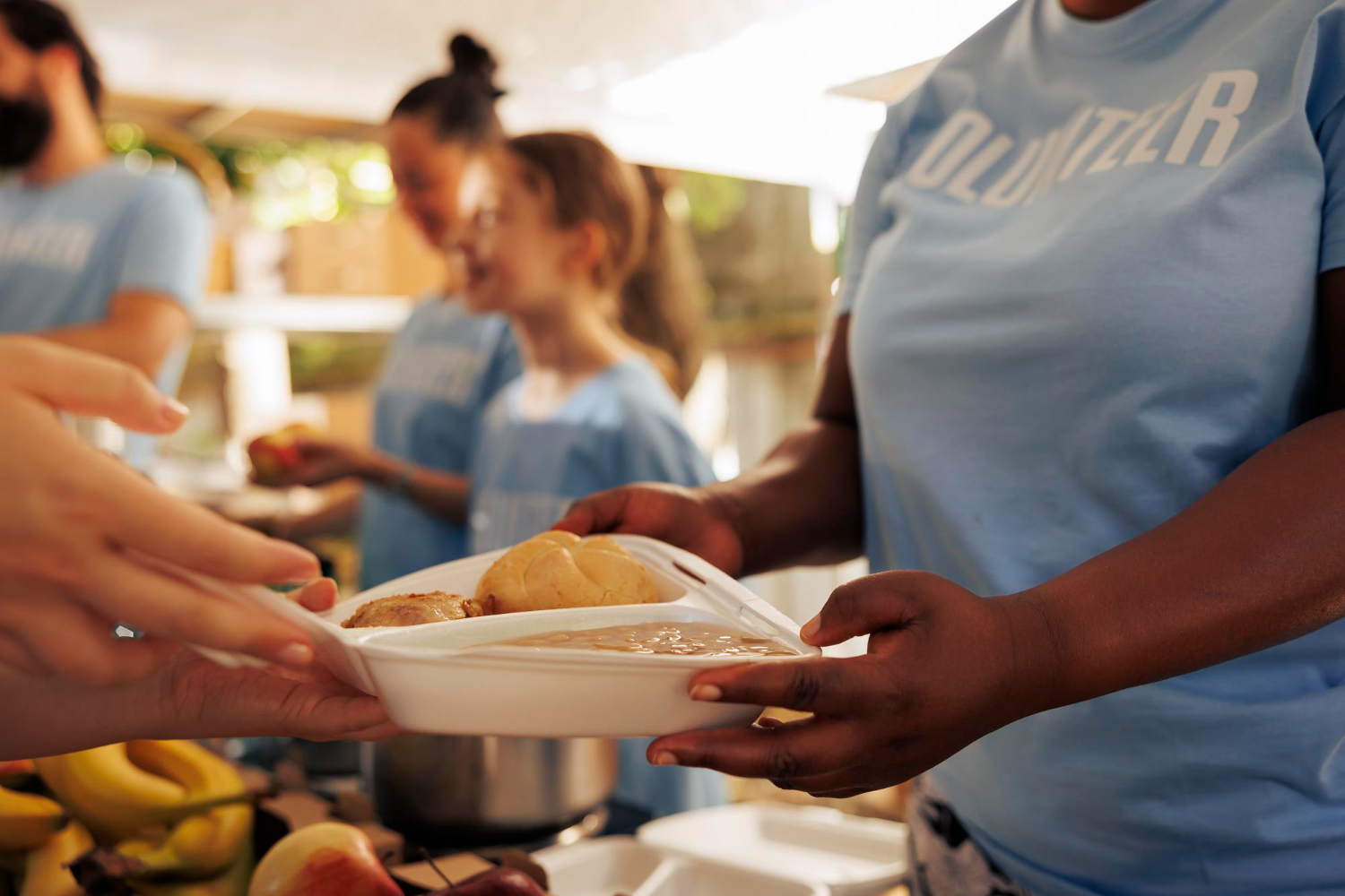 Helping feed others on Thanksgiving and any day Photo Credit DCStudio via FreePik